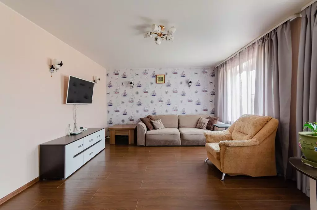 Продаётся 4-к квартира, 98.1 м - Фото 0