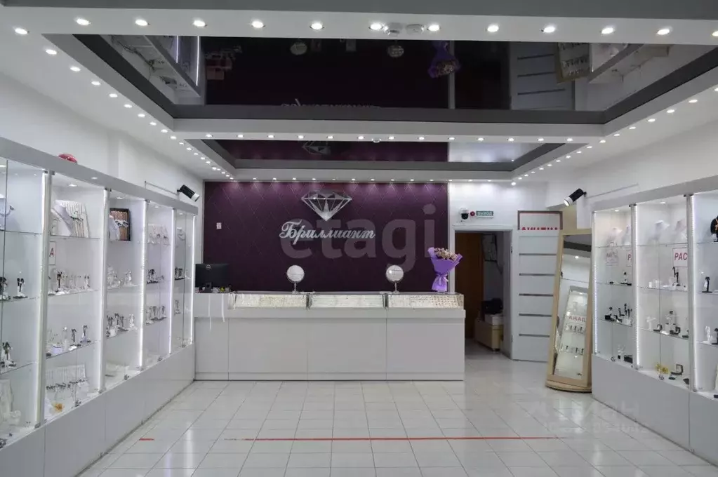 Торговая площадь в Ямало-Ненецкий АО, Тарко-Сале Пуровский район, ... - Фото 1