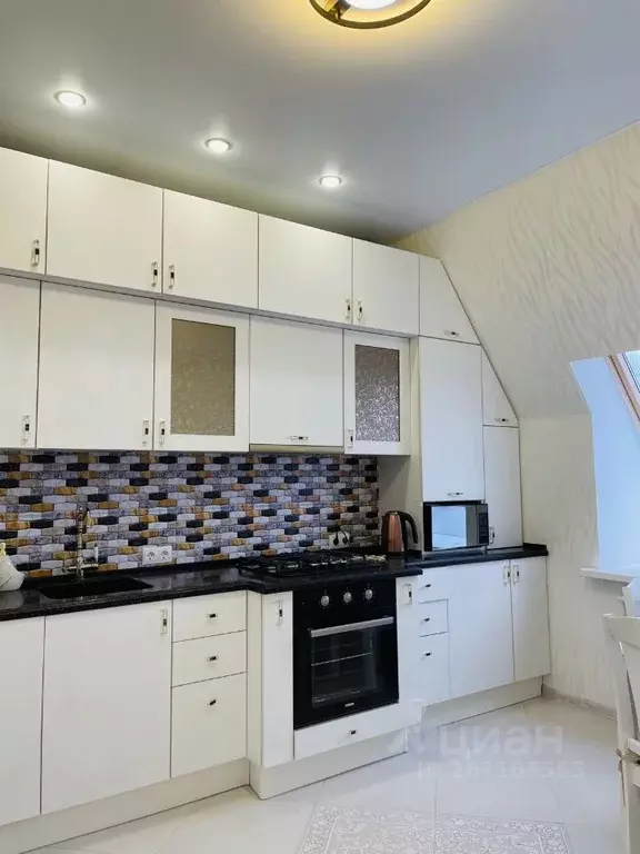 1-к кв. Тверская область, Тверь Пожарная пл., 3 (50.0 м) - Фото 1