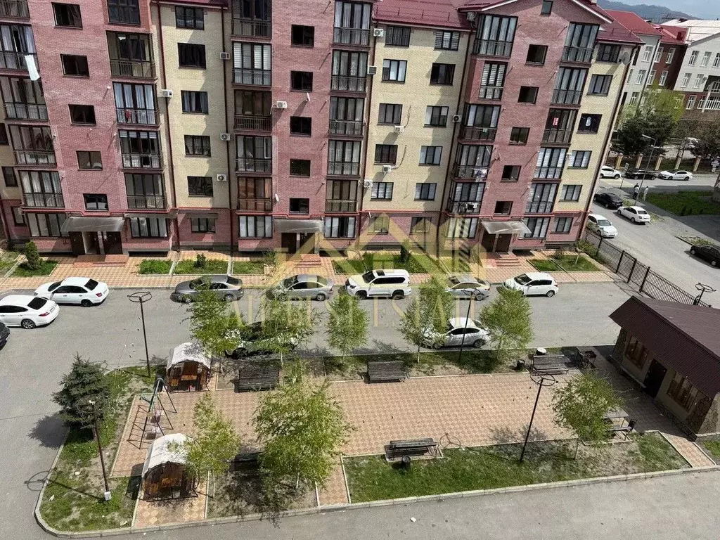 2-к кв. Северная Осетия, Владикавказ ул. Шамиля Джикаева, 6 (90.0 м) - Фото 1
