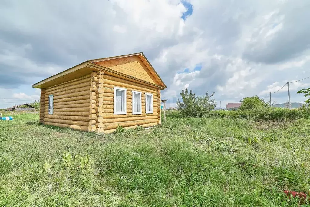 Дом в Башкортостан, Ишимбайский район, Урман-Бишкадакский сельсовет, ... - Фото 1