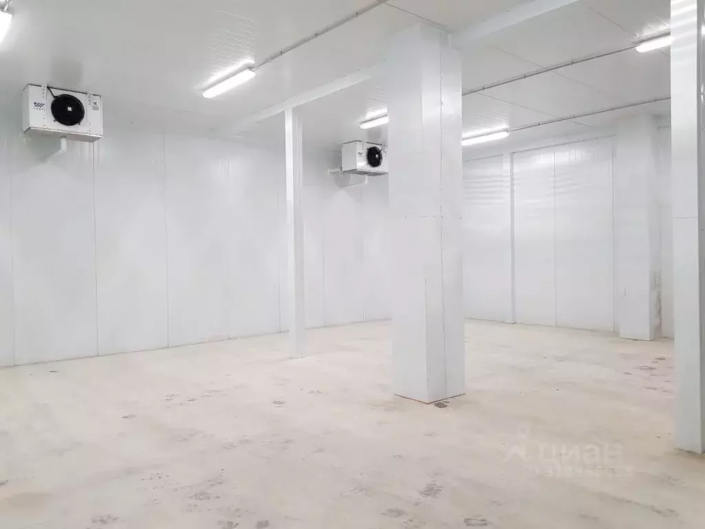 Склад в Крым, Ленино пгт ул. Азовская, 9 (2356 м) - Фото 1