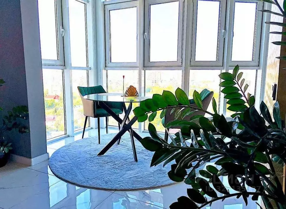 2-к кв. Краснодарский край, Краснодар ул. Шоссе Нефтяников, 18к4 (85.8 ... - Фото 1