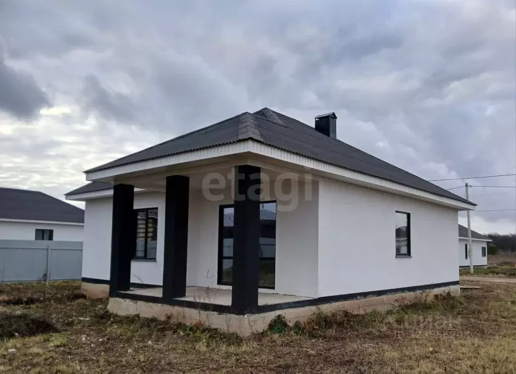 Дом в Башкортостан, Иглинский район, Акбердинский сельсовет ул. ... - Фото 2