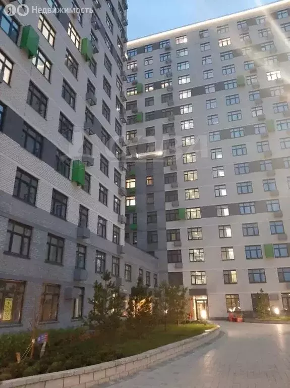 1-комнатная квартира: Тюмень, улица Первооткрывателей, 10 (36.6 м) - Фото 1