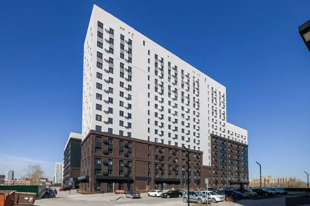 2-к кв. Тюменская область, Тюмень Новгородская ул., 20 (65.9 м) - Фото 1