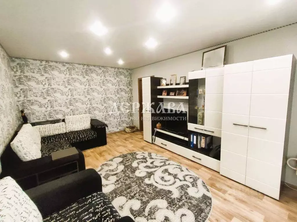 2-к кв. Белгородская область, Старый Оскол Королева мкр, 12 (52.6 м) - Фото 2