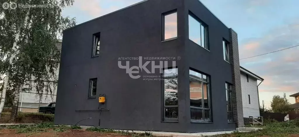 Дом в деревня Карабатово, Речная улица (120 м) - Фото 1