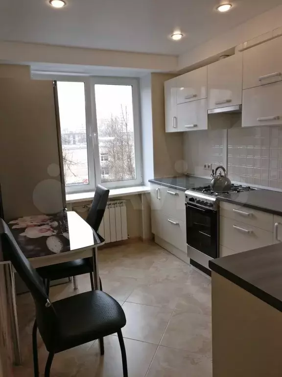 1-к. квартира, 30 м, 4/9 эт. - Фото 0