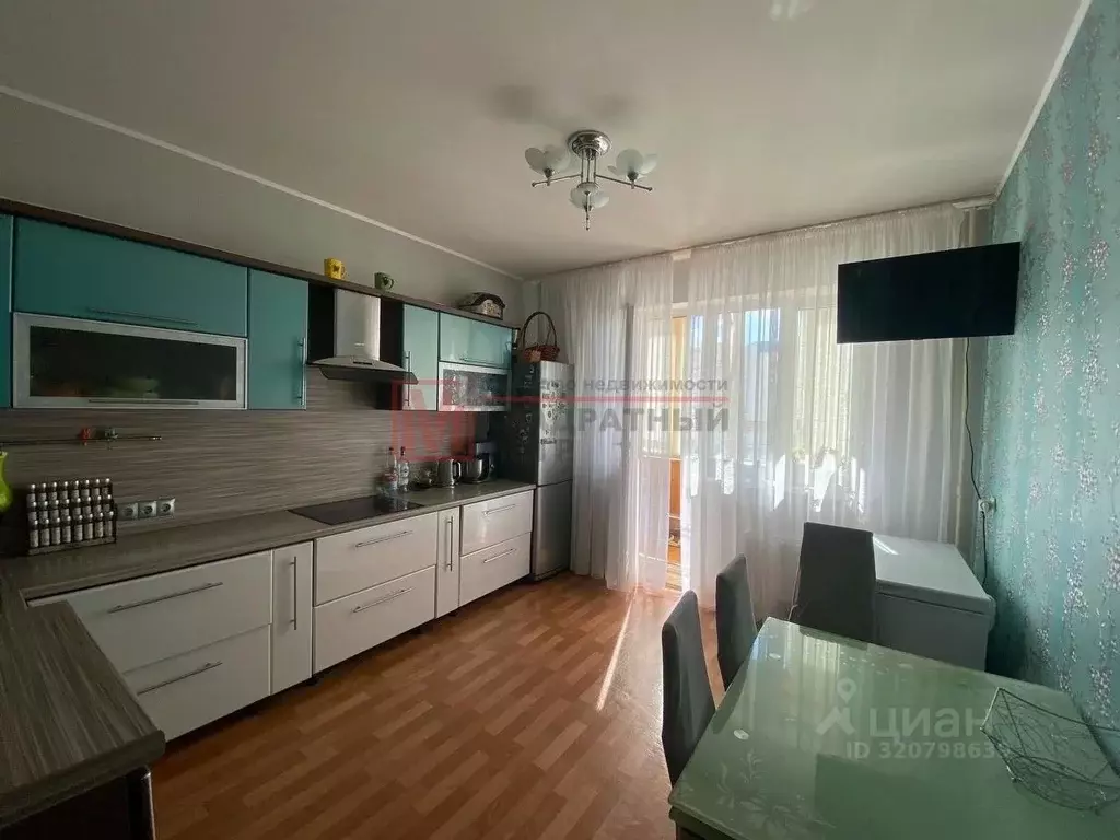 3-к кв. Белгородская область, Старый Оскол Степной мкр, 16 (98.5 м) - Фото 0