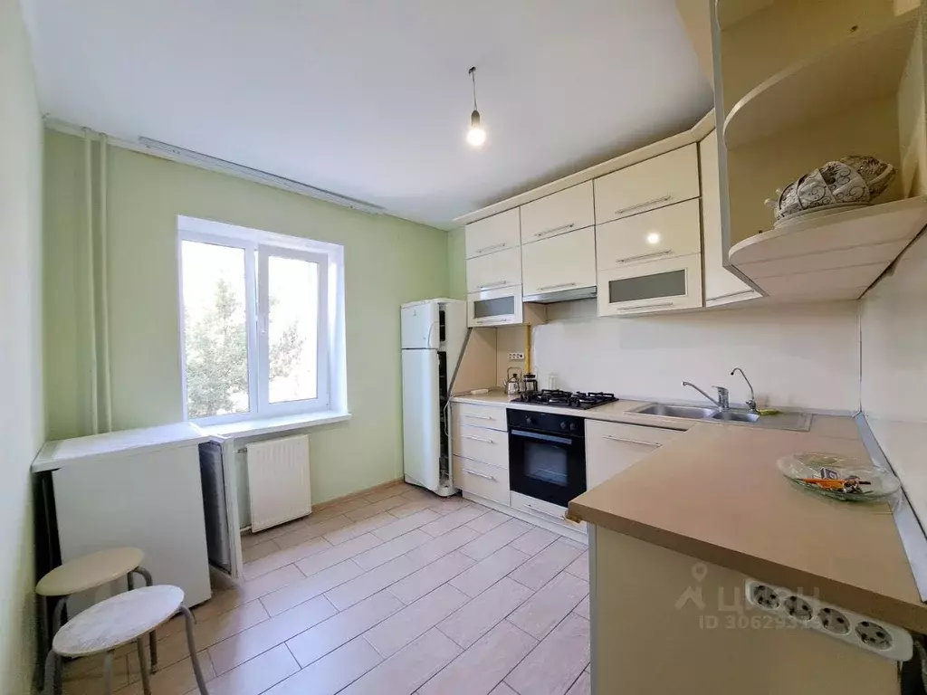 2-к кв. Брянская область, Брянск ул. Фокина, 90 (65.0 м) - Фото 0
