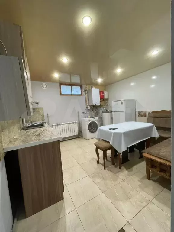 2-к. квартира, 50 м, 1/3 эт. - Фото 0