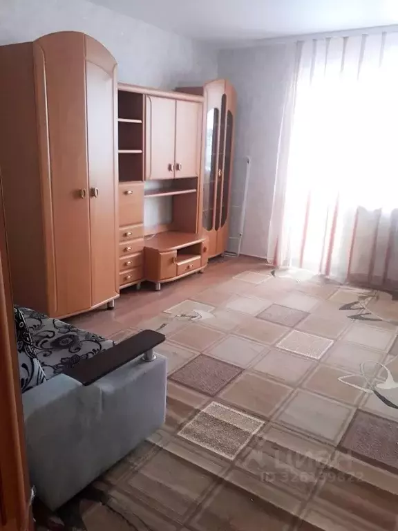 1-к кв. Омская область, Омск ул. Кирова, 12 (40.0 м) - Фото 1