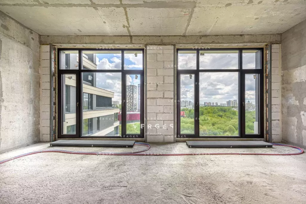 4-к кв. Москва ул. Сергея Бондарчука, 4 (167.0 м) - Фото 0