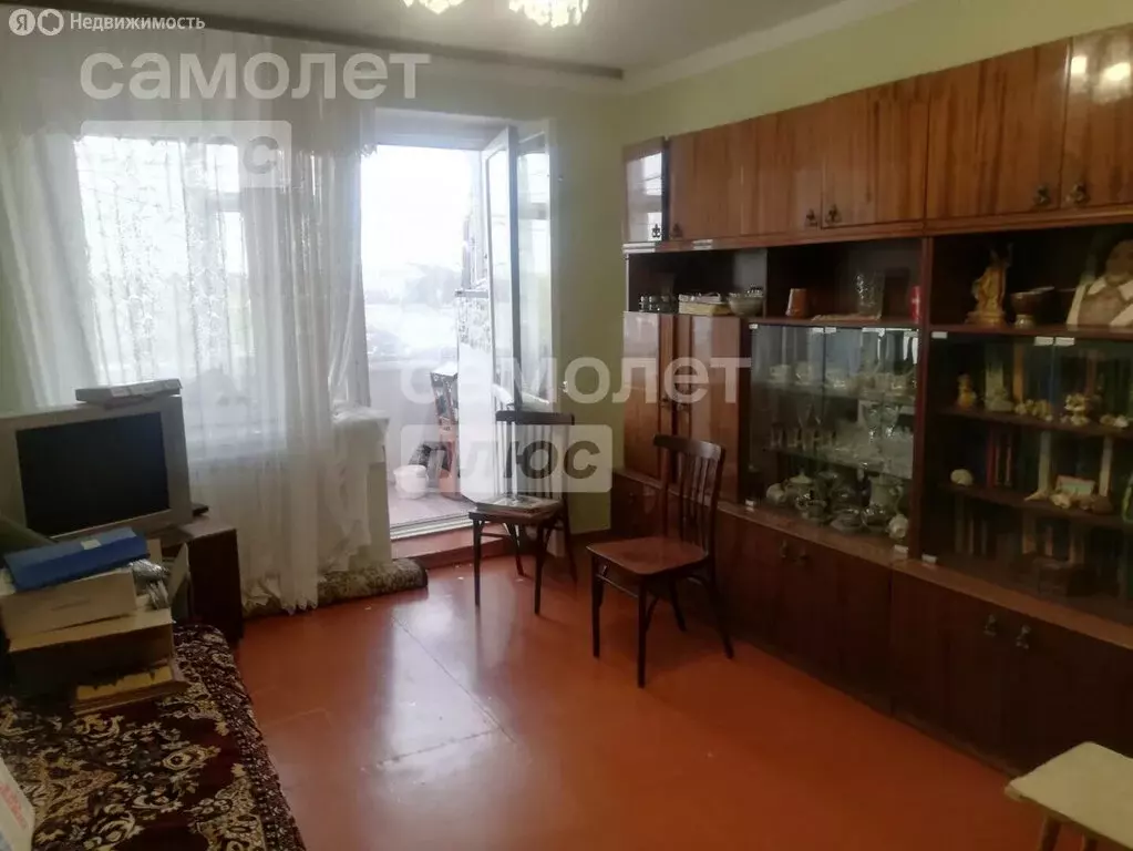 2-комнатная квартира: станица Старощербиновская, улица Лермонтова, 27 ... - Фото 0