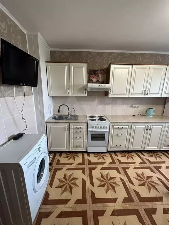 2-к. квартира, 80 м, 9/9 эт. - Фото 0