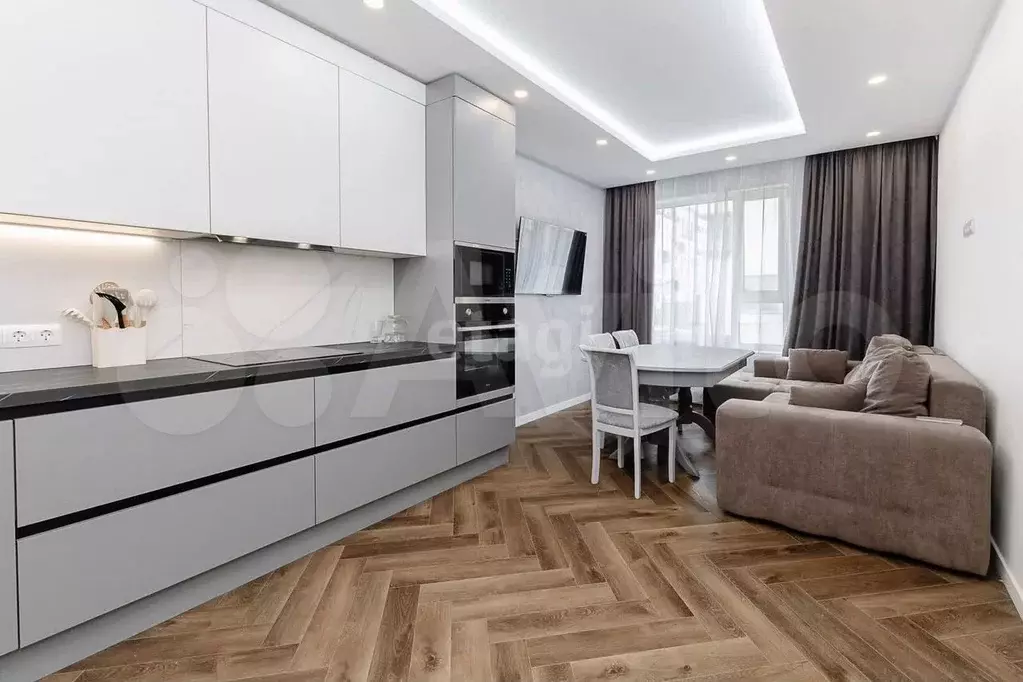 3-к. квартира, 85,9 м, 3/8 эт. - Фото 0
