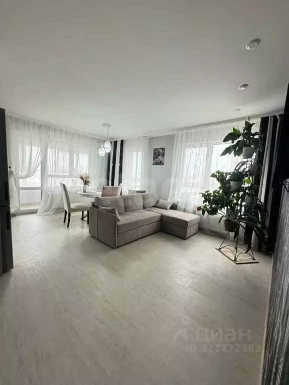 1-к кв. Тюменская область, Тюмень ул. Краснооктябрьская, 14к2 (44.7 м) - Фото 1