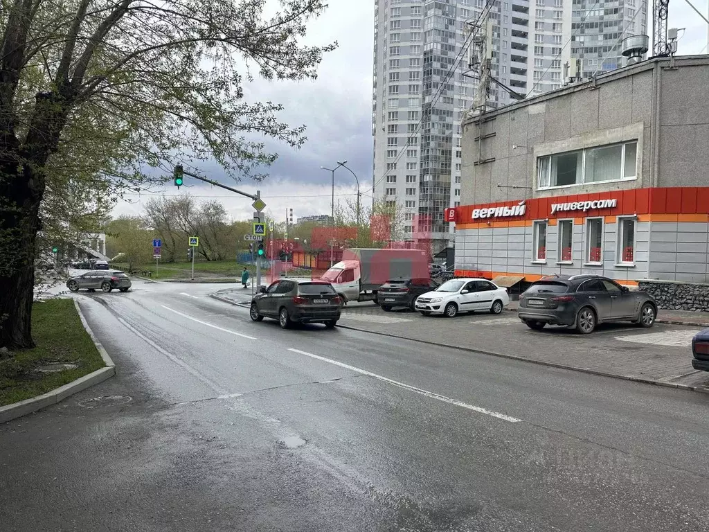 Офис в Свердловская область, Екатеринбург ул. Папанина, 1 (73 м) - Фото 0
