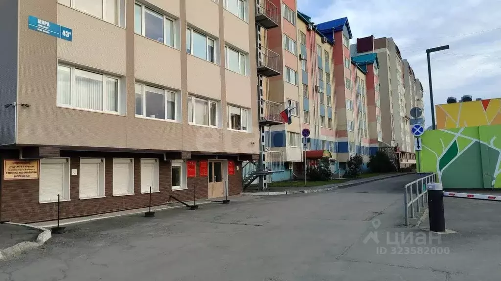 Торговая площадь в Сахалинская область, Южно-Сахалинск просп. Мира, 47 ... - Фото 1