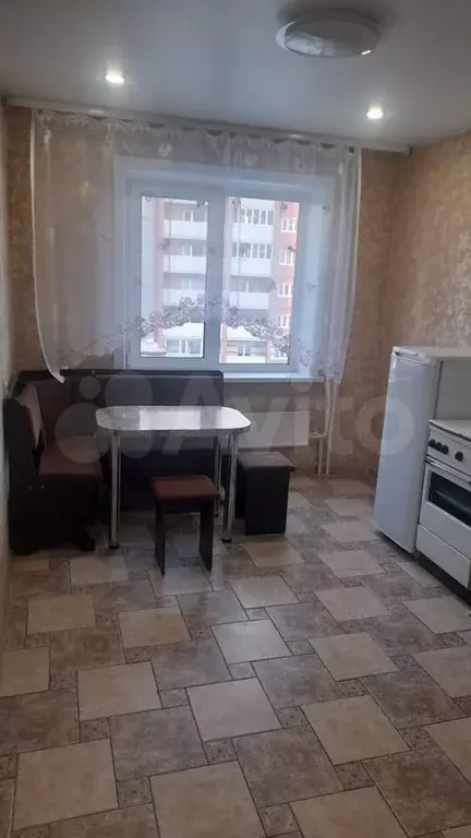 1-к. квартира, 37 м, 3/10 эт. - Фото 0