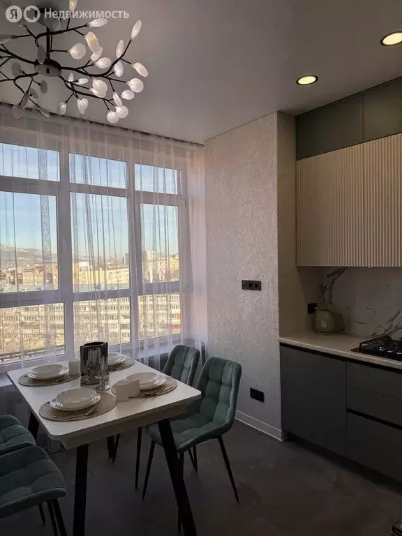 3-комнатная квартира: Кисловодск, улица 40 лет Октября, 37 (80 м) - Фото 1