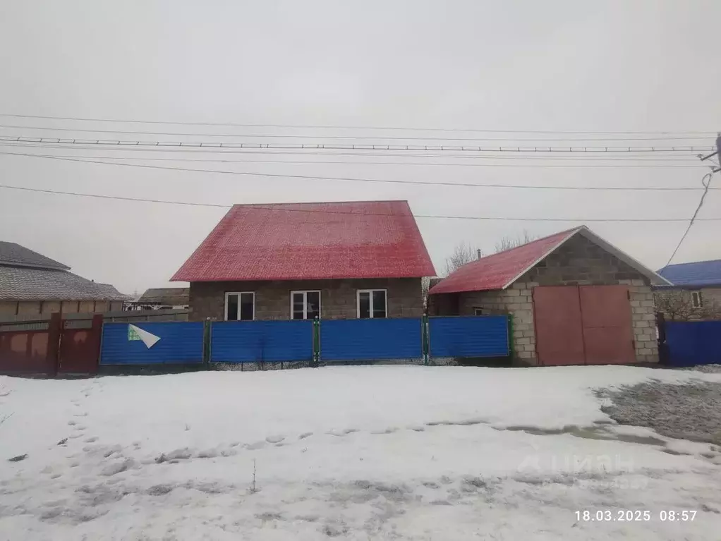 Дом в Башкортостан, Аургазинский район, с. Тукаево ул. Чанышева, 63 ... - Фото 0