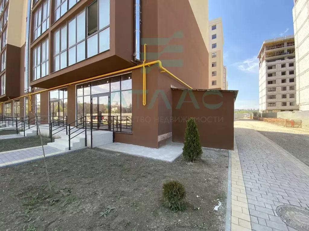 Торговая площадь в Крым, Симферопольский район, Мирновское с/пос, с. ... - Фото 1