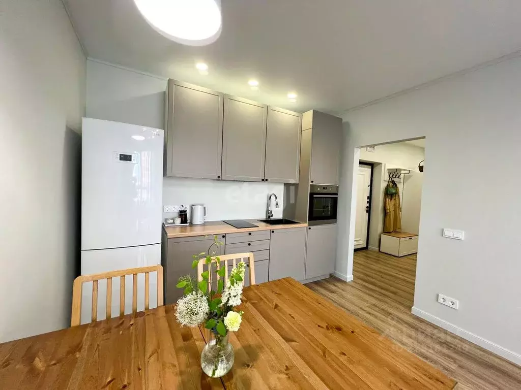 2-к кв. Тюменская область, Тюмень ул. Пожарных и Спасателей, 1 (56.0 ... - Фото 1