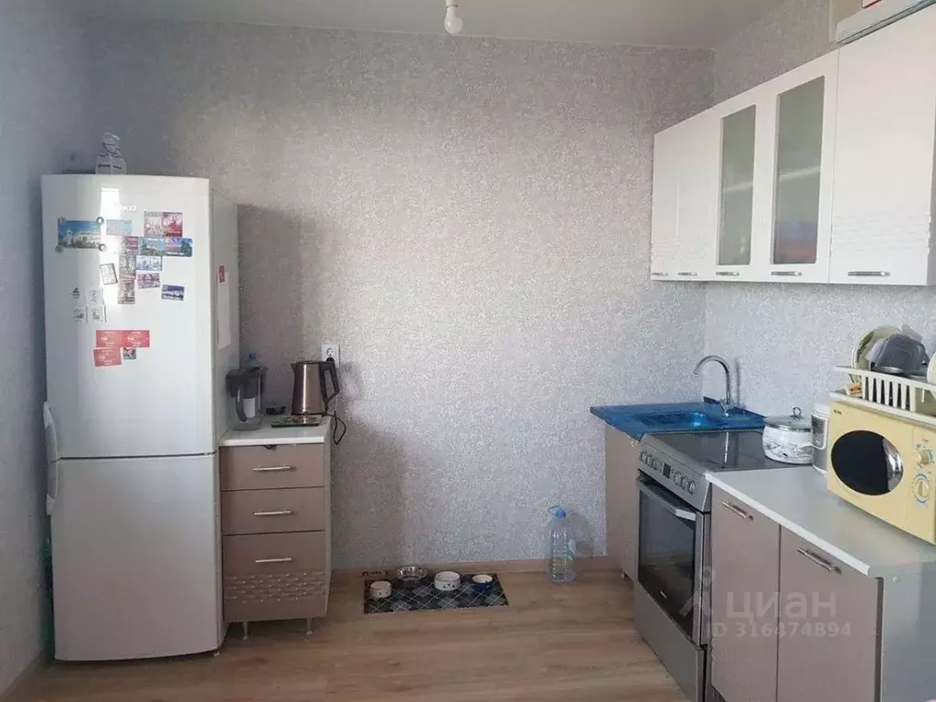 Студия Белгородская область, Старый Оскол Центральный мкр, 1/1 (39.0 ... - Фото 0
