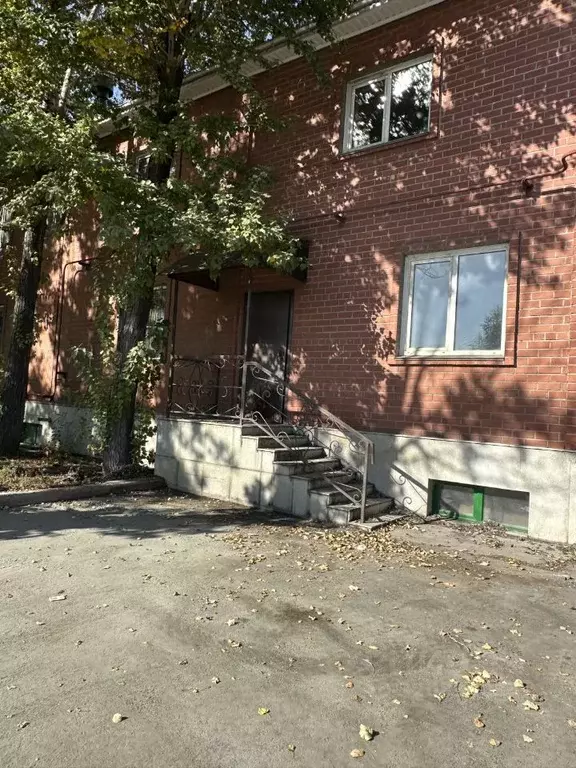 Помещение свободного назначения в Челябинская область, Челябинск ул. ... - Фото 2