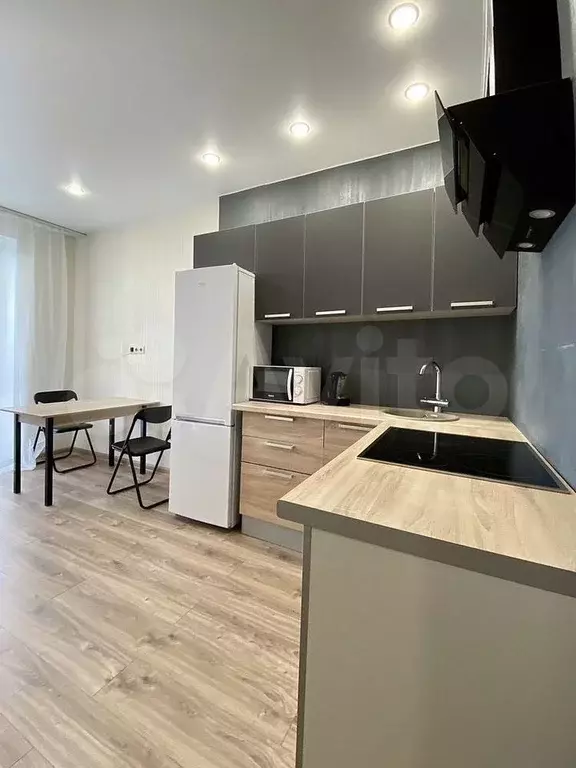 1-к. квартира, 51 м, 5/18 эт. - Фото 1