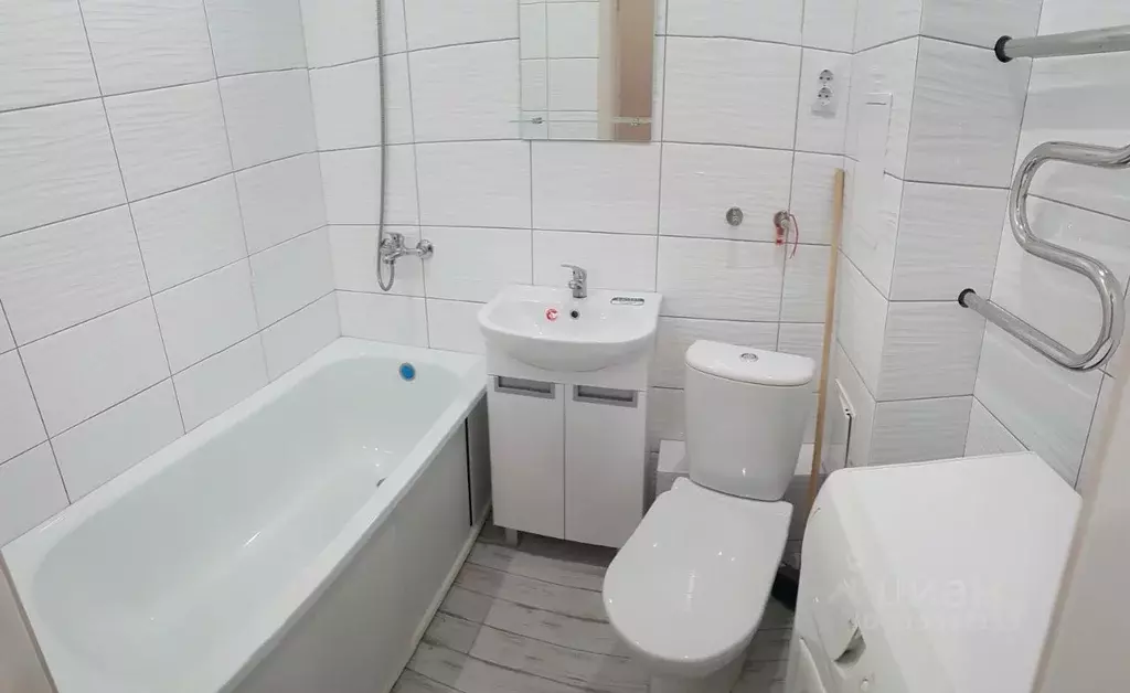 1-к кв. Саратовская область, Саратов Миллеровская ул., 15А (36.0 м) - Фото 0