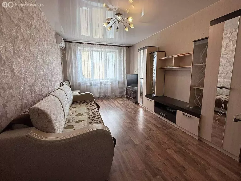 3-комнатная квартира: Казань, улица Челюскина, 33/56 (68.1 м) - Фото 1