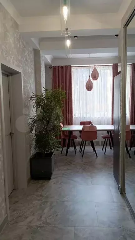 2-к. квартира, 82 м, 2/8 эт. - Фото 1