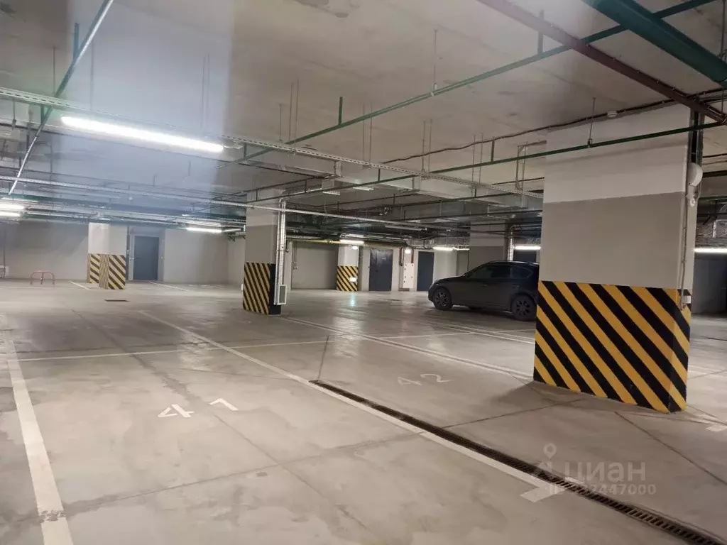 Гараж в Санкт-Петербург ул. Парфеновская, 6к2 (13 м) - Фото 1