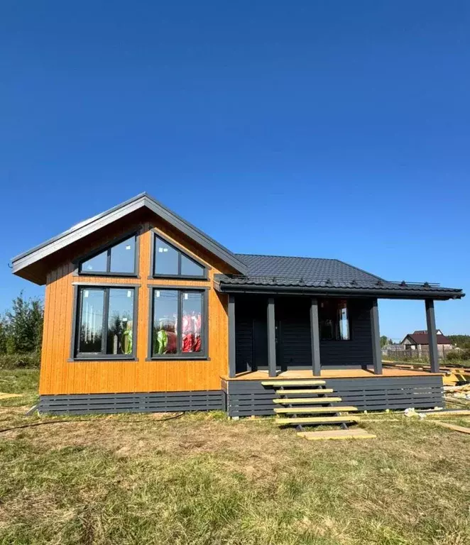 Дом в Новгородская область, Новгородский район, Савинское с/пос, д. ... - Фото 1