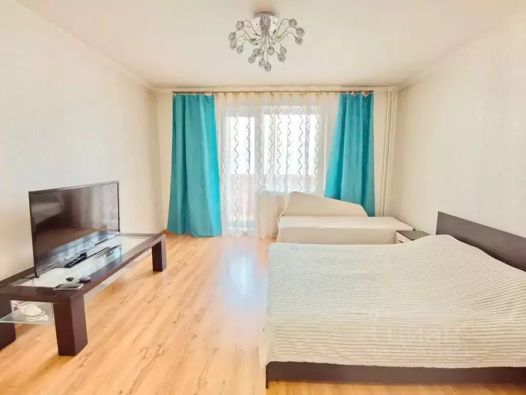 2-к кв. Челябинская область, Магнитогорск просп. Ленина, 135/1 (65.0 ... - Фото 1