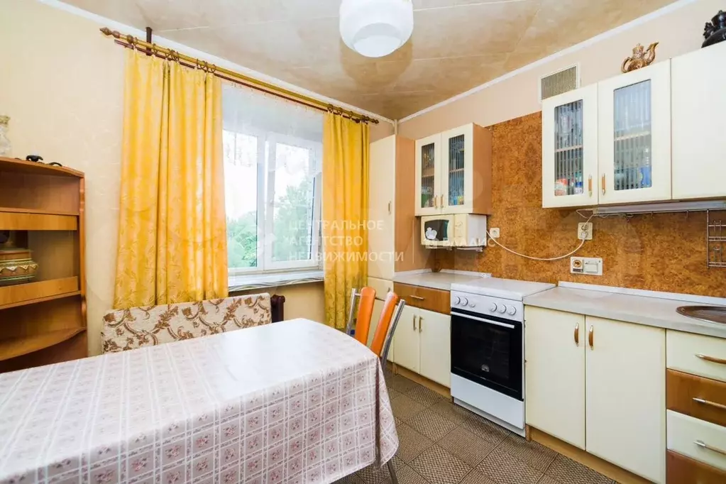 1-к. квартира, 41,7 м, 5/10 эт. - Фото 0