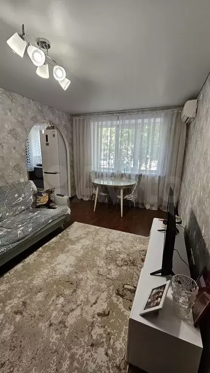 2-к. квартира, 45 м, 1/5 эт. - Фото 0
