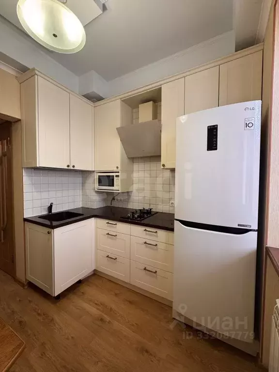 2-к кв. Крым, Ялта ул. Садовая, 25 (49.1 м) - Фото 1