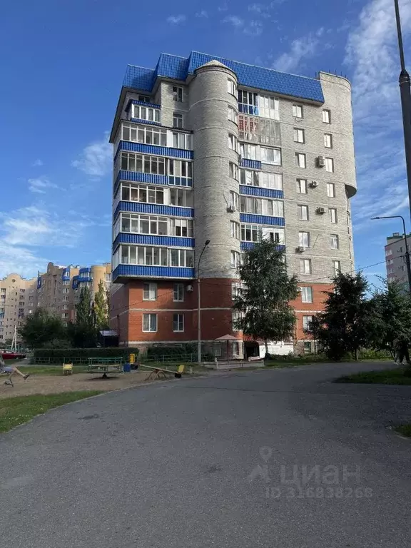 1-к кв. Омская область, Омск просп. Комарова, 17 (37.0 м) - Фото 2