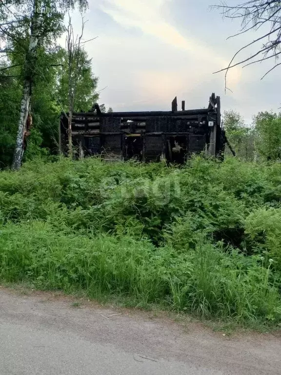 Участок в поселок городского типа Любытино, Садовая улица (15.2 м) - Фото 1