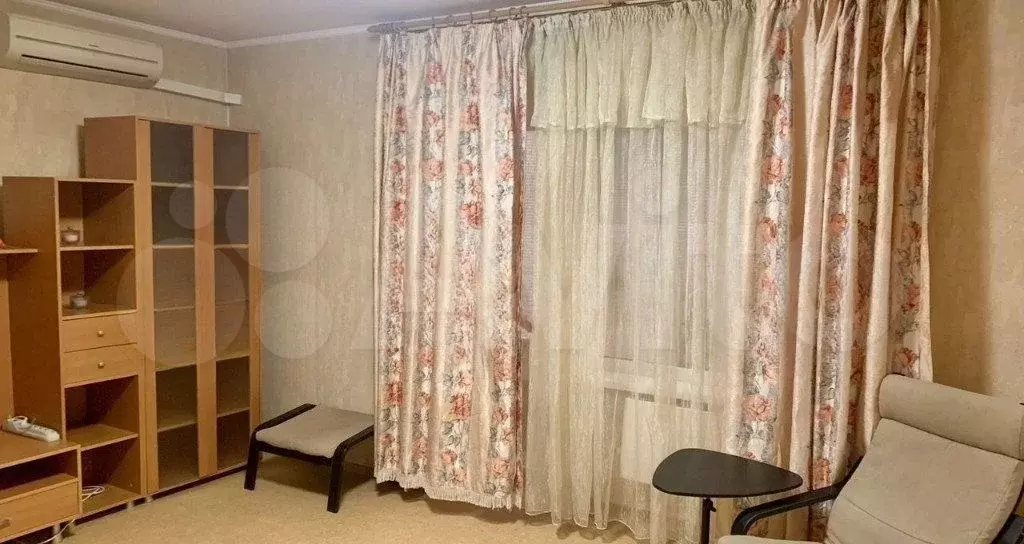 1-к. квартира, 40 м, 8/18 эт. - Фото 1