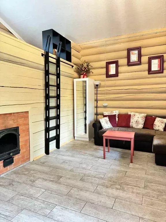 Дом в Ленинградская область, Отрадное Кировский район, 12-я линия, 48 ... - Фото 2