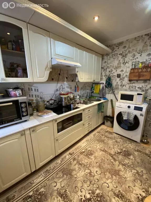 3-комнатная квартира: Тюмень, улица Пермякова, 23 (60.2 м) - Фото 2