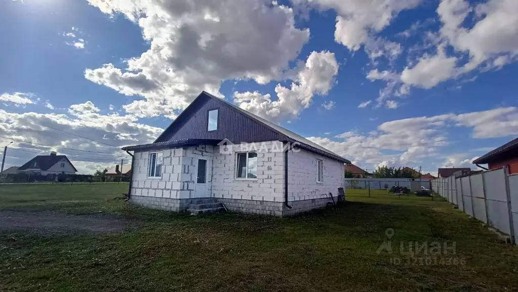 Дом в Белгородская область, Белгородский район, с. Стрелецкое, ... - Фото 0