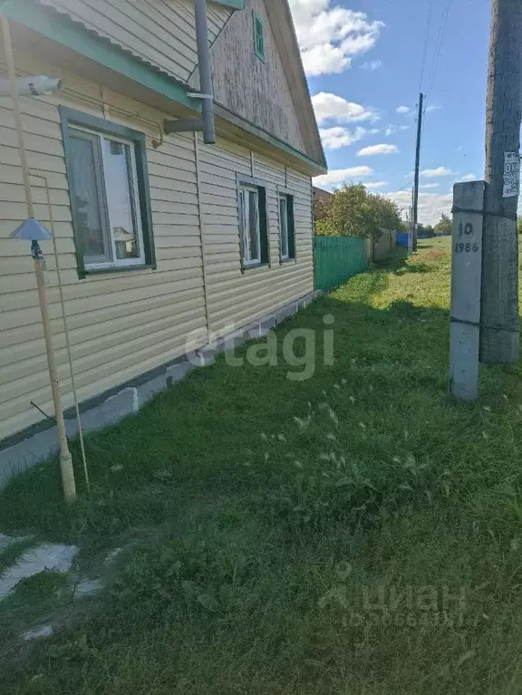 Дом в Омская область, Азовский район, Звонаревокутское с/пос, д. Круч ... - Фото 0