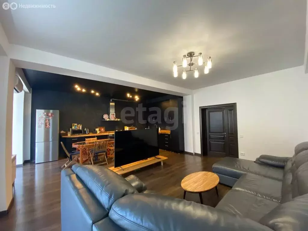 3-комнатная квартира: Ессентуки, Октябрьская улица, 337/1 (119 м) - Фото 1