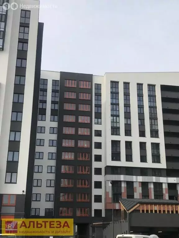 3-комнатная квартира: Калининград, улица Маршала Борзова, 109 (91.9 м) - Фото 2